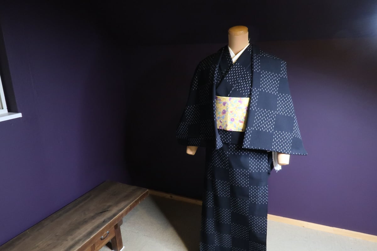 反物 久留米絣 あられ大きな市松 黒 | 野の草