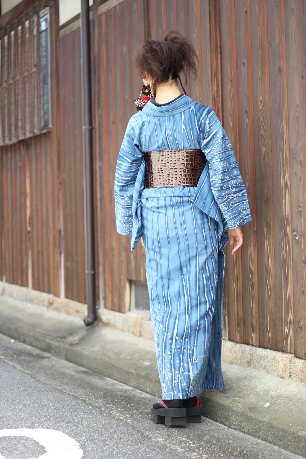 Kanae Lu 水の戯れ〉有松絞り 和紙デニム着物（瀑） | 音遊