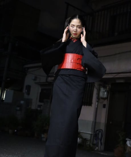 〈Kanae Lu〉BLACK デニム着物