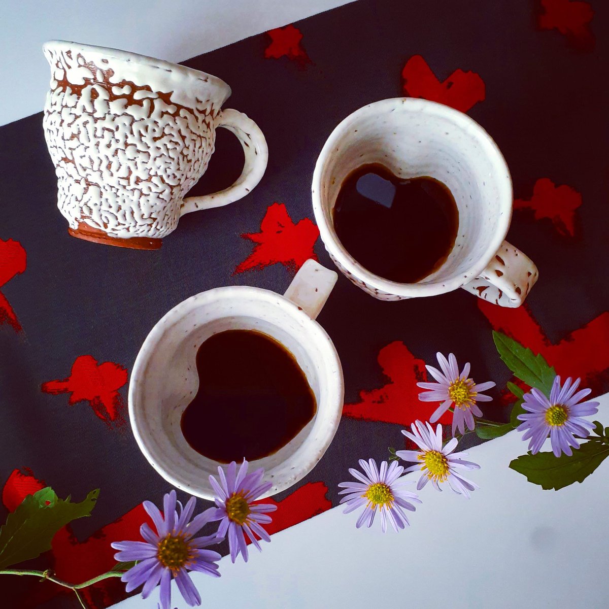 まどマギ ハート型持ち手マグカップ マグカップ ～ハート型 ・かいらぎ～ | 萩焼窯元 國輔窯