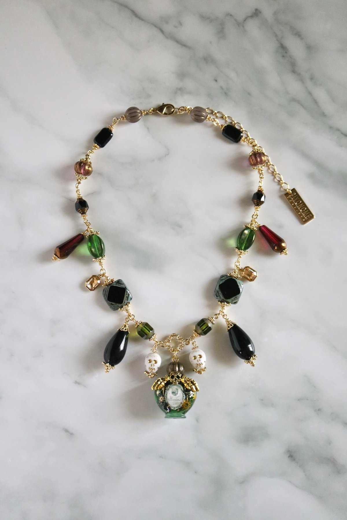 PSB-2】小さな毒瓶のビーズネックレス | ピヨノメ 造形舎