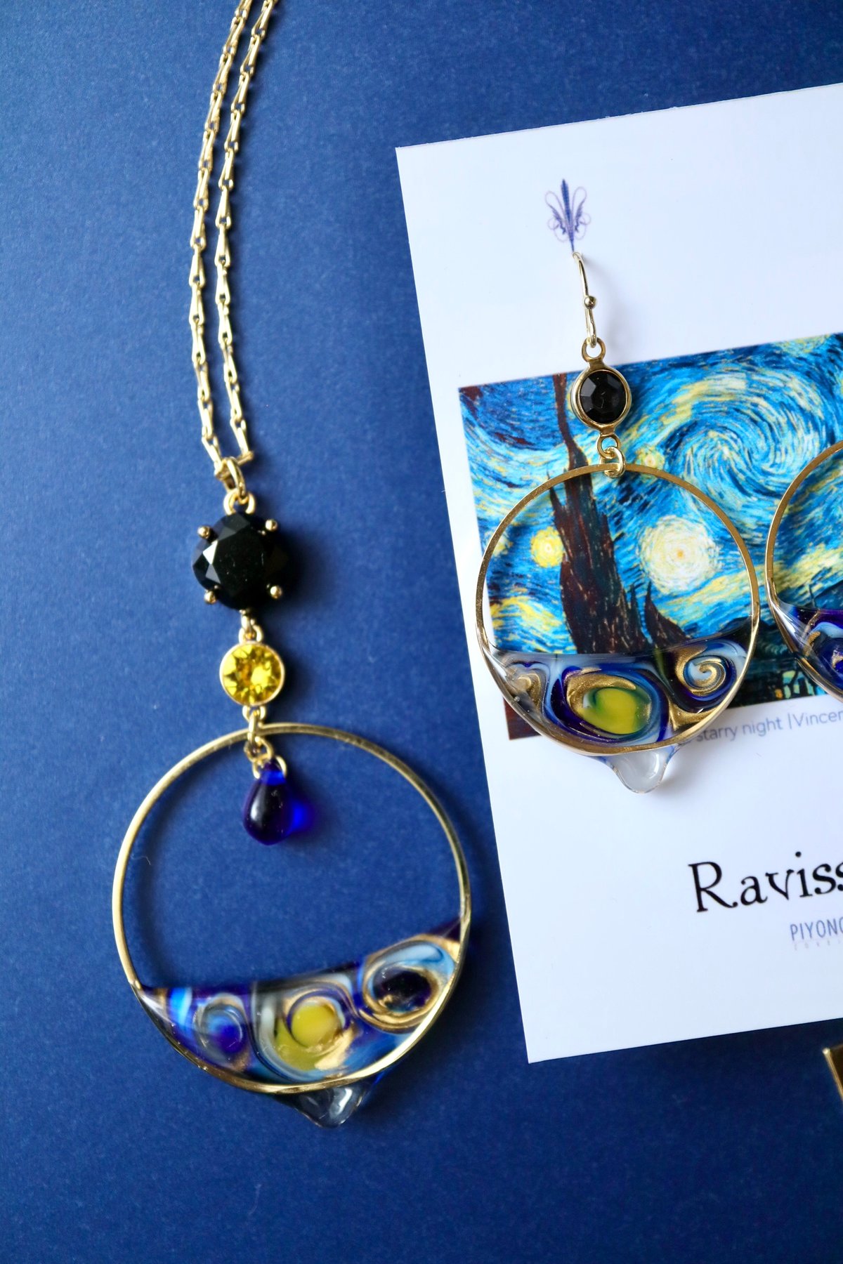 星月夜】絵画モチーフのRavissant フレキシブルネックレス | ピヨノメ