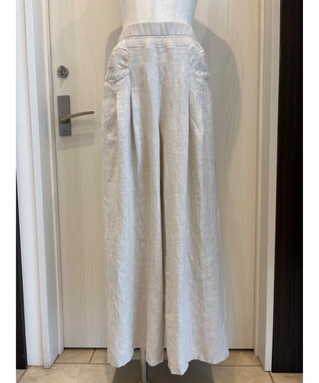 『BLUE FRONCE』フレンチリネン🌱タック入りワイドパンツ
