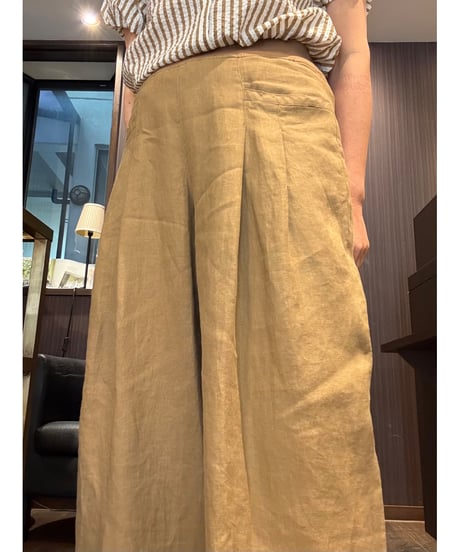 『BLUE FRONCE』フレンチリネン🌱タック入りワイドパンツ