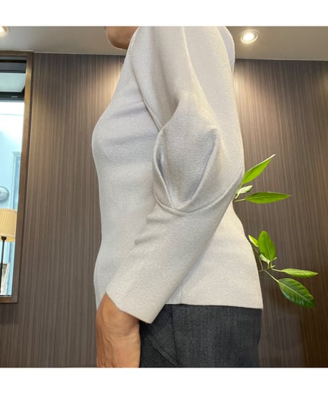『Nolley's』部分シアーパワショルプルオーバー
