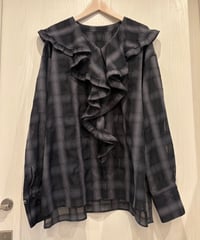 『Nolley's』ラッフルカラーブラウス🌸