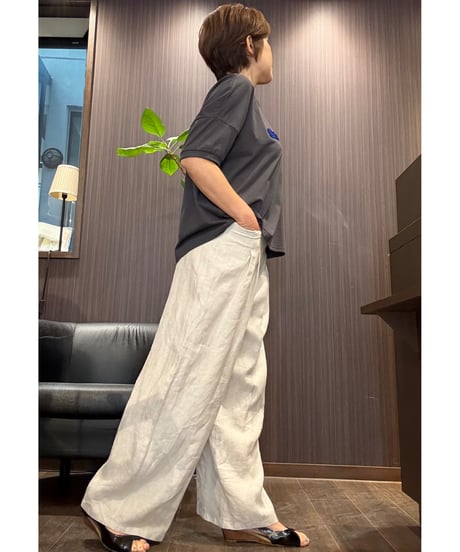 『BLUE FRONCE』フレンチリネン🌱タック入りワイドパンツ