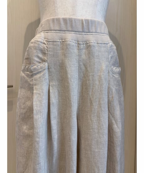 『BLUE FRONCE』フレンチリネン🌱タック入りワイドパンツ