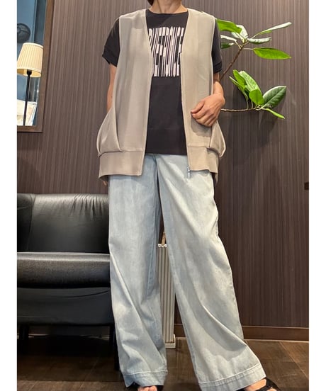 メッシュタック入りジレ