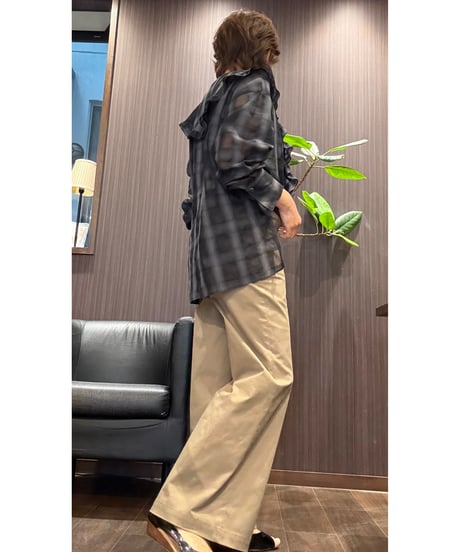 『Nolley's』ラッフルカラーブラウス🌸