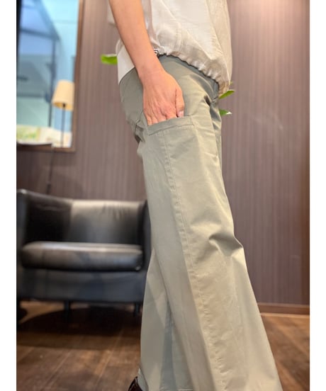 『Ganosch』綿ストレッチサテン、ワイドパンツ