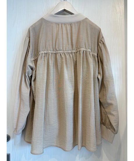 シアーVネックカーディガン
