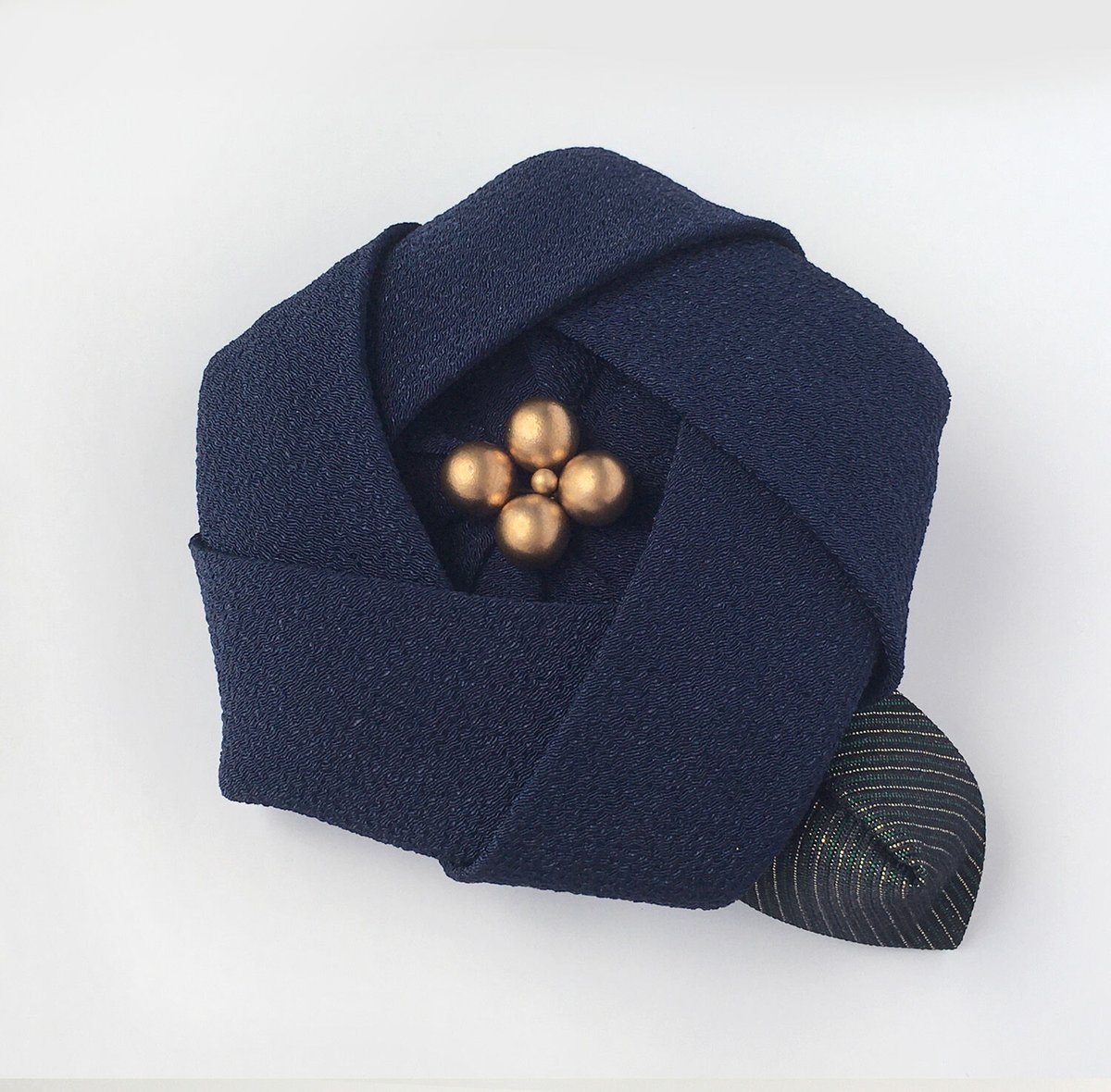 髪飾りつぶやきのページ♡ 受注生産】椿の髪飾り 各色（11月納品） | あそ美や