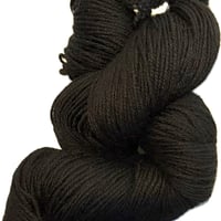 FINE ALPACA WOOL YARN  BLACK 100gかせ