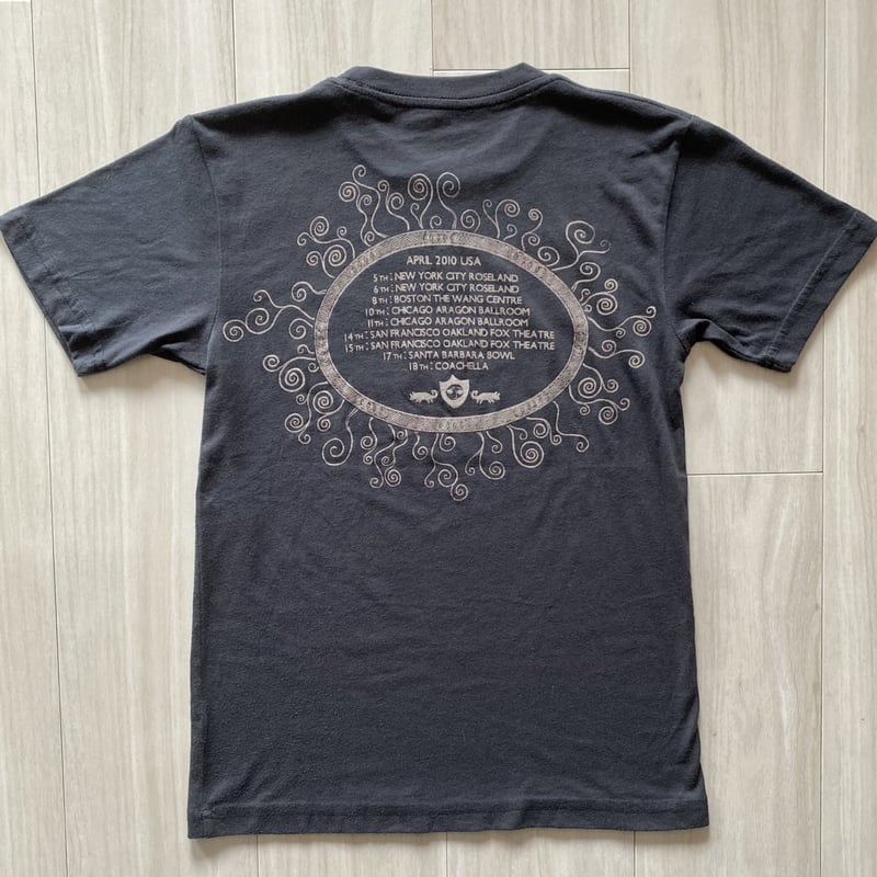 古着】ATOMS FOR PEACE T-Shirt | The Three Goats