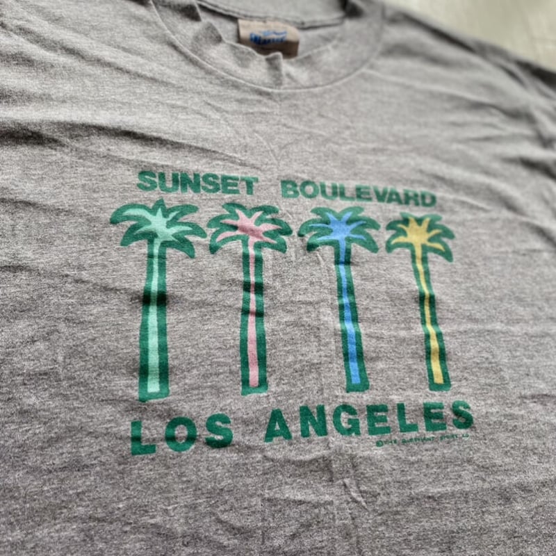 古着】SNEAKERS Print T-Shirt (80s USA製) | The Thr