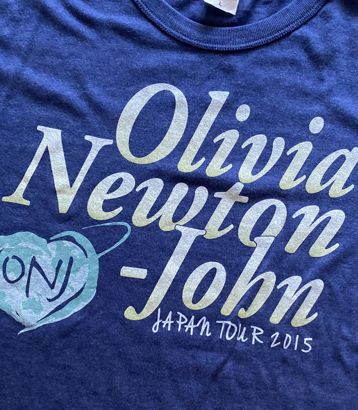 古着】OLIVIA NEWTON JOHN T-Shirt(2015 Tour) | The...