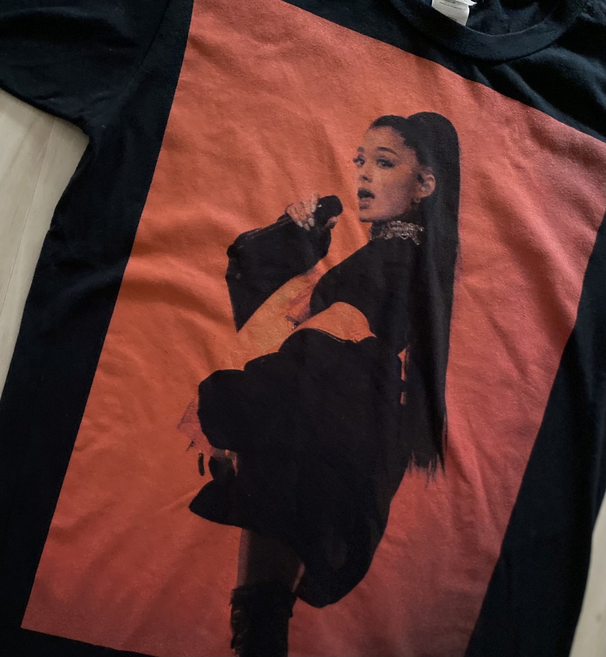 古着】ARIANA GRANDE T-Shirt(Dangerous Woman Tour)