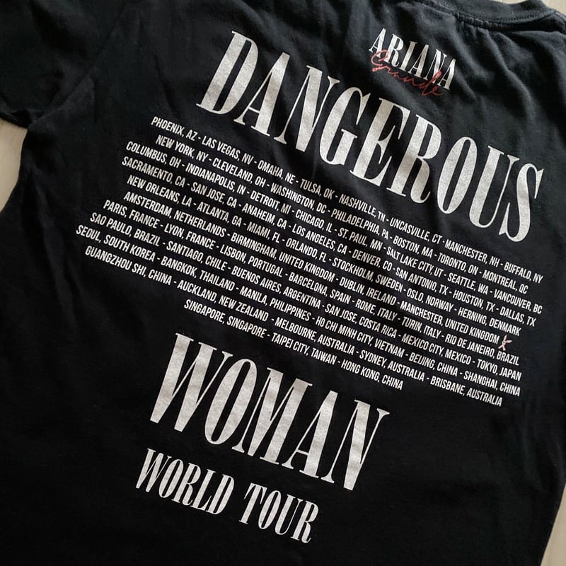 古着】ARIANA GRANDE T-Shirt(Dangerous Woman Tour)