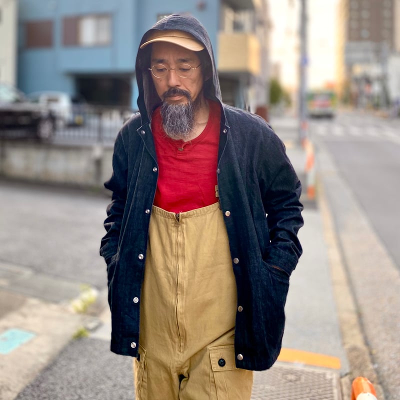 David nomanブラックパーカー　イタリア製　日本未輸入 David nomanブラックパーカー イタリア製 日本未輸入
