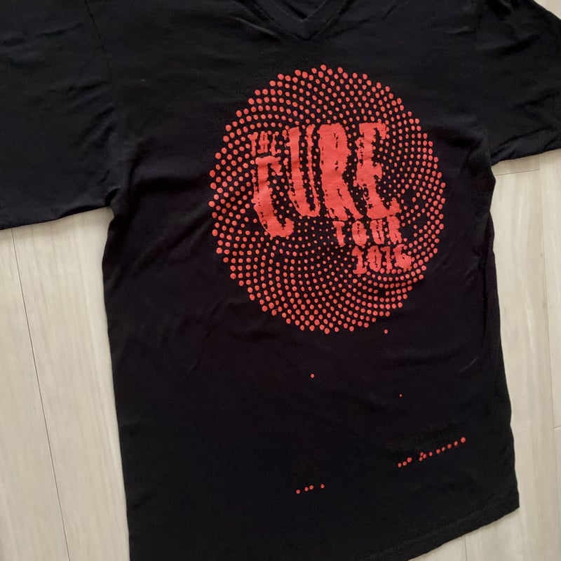 古着】THE CURE Tour 2016 T-Shirt (V-Neck) | The T...