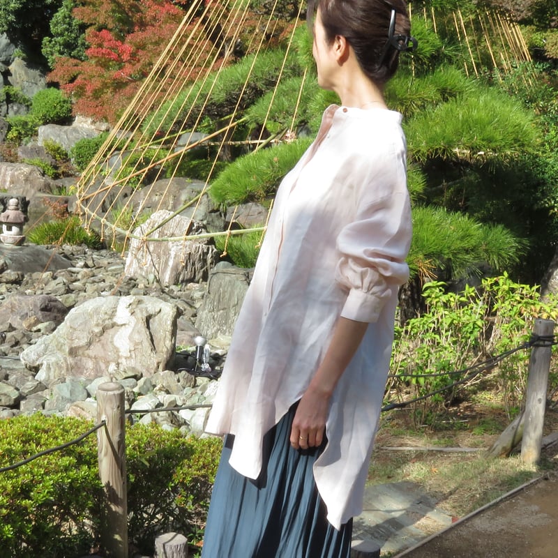 和心衣（ワゴロモ） のこり染 サクラとヨモギで染めたロングシャツ