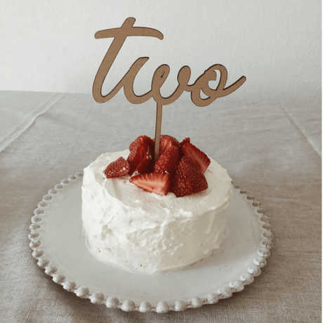 木製ケーキトッパー　two ２才のお誕生日