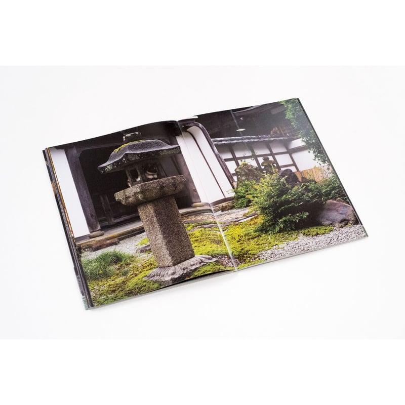 岩合光昭】写真集『岩合光昭の日本ねこさがし』 | Crevis Online