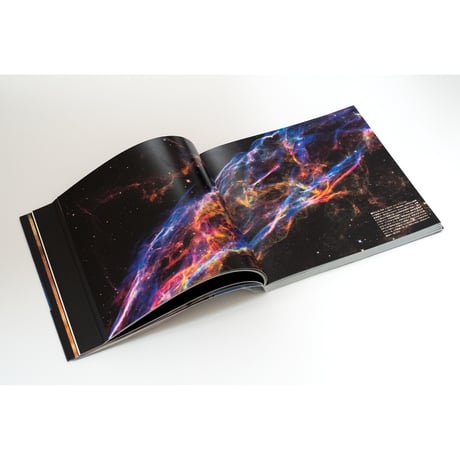 写真集『ハッブル宇宙望遠鏡　探究と発見のまなざし EYES OF HUBBLE』