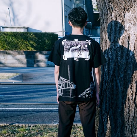 【NieA_7 × messa】母船遠望Tシャツ-BLACK-