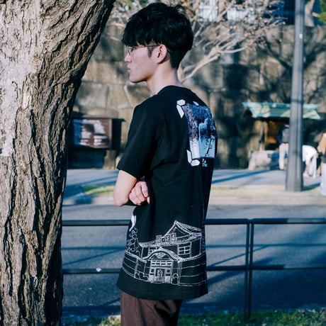 【NieA_7 × messa】母船遠望Tシャツ-BLACK-