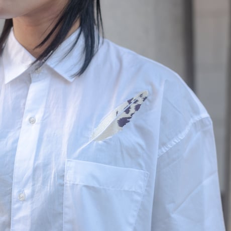 【灰羽連盟 × messa store】灰羽刺繍ルーズフィットシャツ-WHITE-