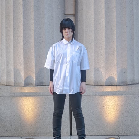 【灰羽連盟 × messa】灰羽刺繍ルーズフィットシャツ-WHITE-