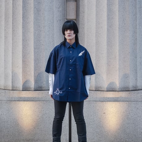 【灰羽連盟 × messa】灰羽刺繍ルーズフィットシャツ-NAVY-