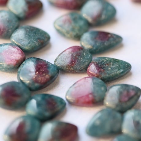 ルビーインカイヤナイト | STORES