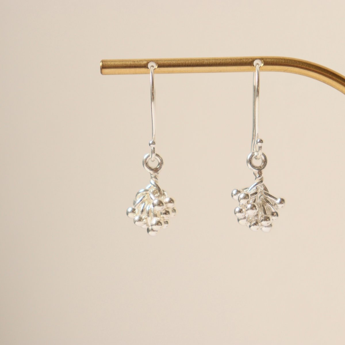 カレンシルバー　3点おまとめ カタツムリモチーフのフックピアス他 KA-060 カレンシルバー つぶつぶフックピアス | EREN gemstones