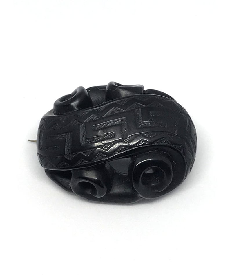 Whitby Jet brooch | ANNIE'S ANTIQUES