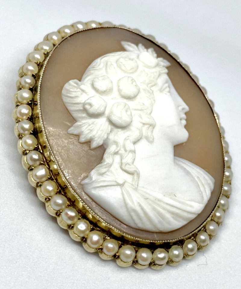 Shell cameo natural pearl brooch & pendant | AN