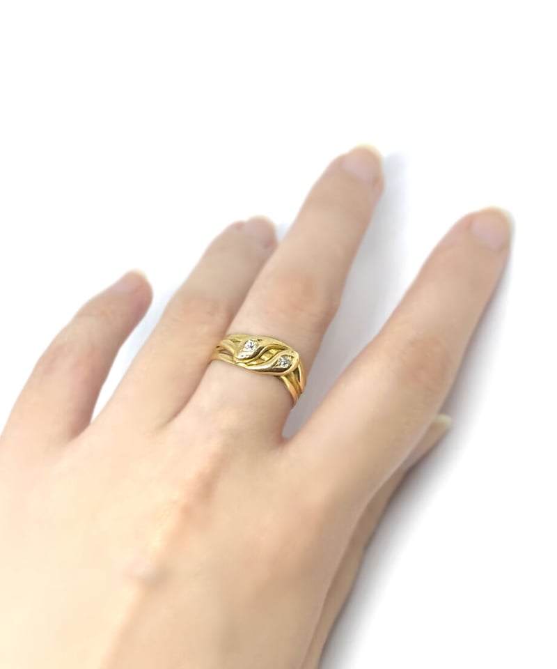 Gold snake ring | ANNIE'S ANTIQUES