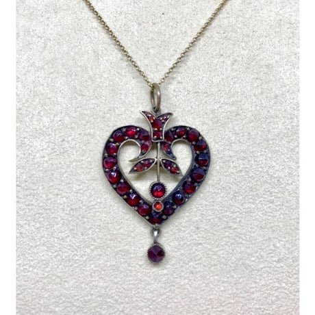 Bohemian garnet heart pendant