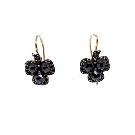 Bohemian garnet clover earrings