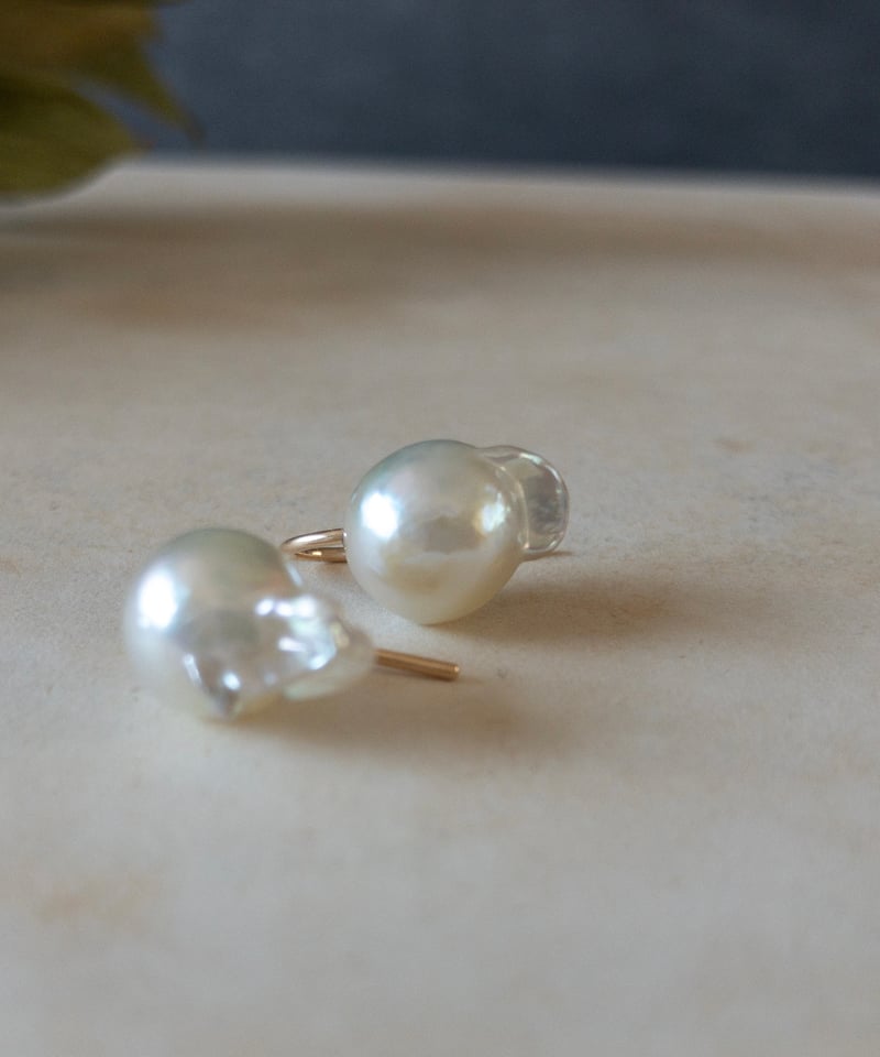 確認ページ あこや真珠14kgfピアス 14kgf】ピアス 〜 アコヤ真珠(バロック・ホワイト系) | petite anne〜pe
