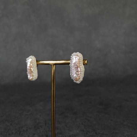 バロックパールピアス | STORES