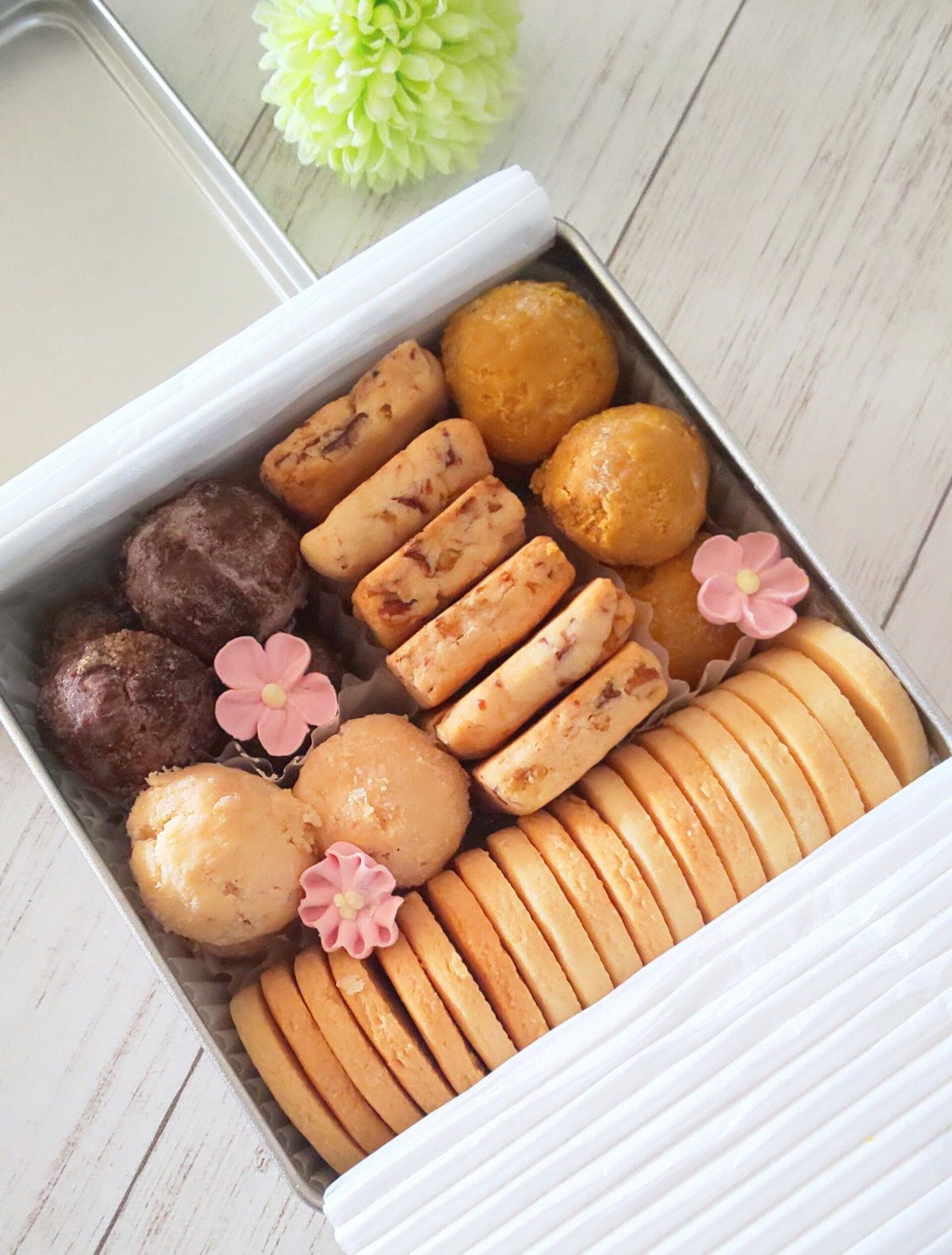 米粉スノーボール3種と栗のクッキーセット | Hitotoki