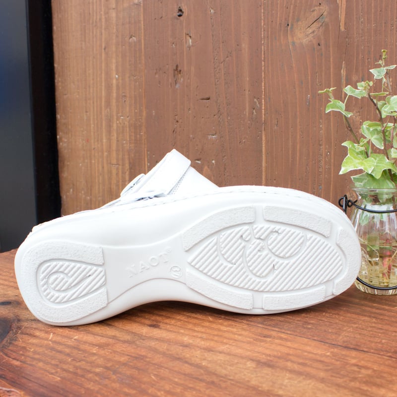 NAOT(ナオト)IRIS / white | casual collection minami NAOT(ナオト)IRIS / white | casual collection minami