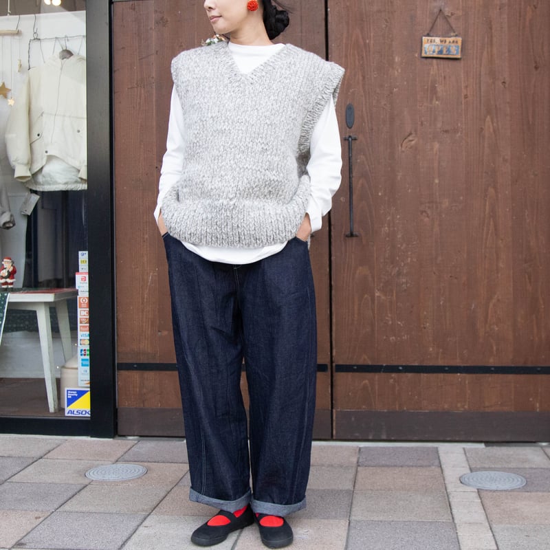 Antiquites（アンティークス）1000390 ペルーハンドニット Vネック