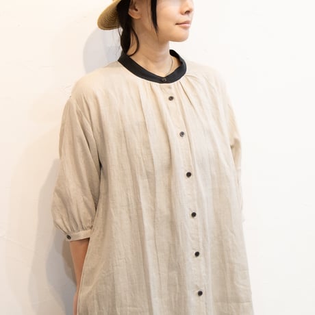 nous vendent houreux (ヌーランドオロー）824121 60リネンバイカラーバンドカラーワンピース