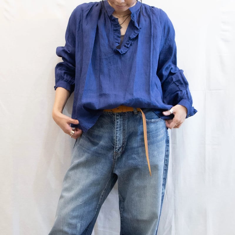 新品未使用 リネンインディゴフリルシャツ ソワ soi-e（ソワ）811449 ハイブリッドインディゴ 1/60リネン