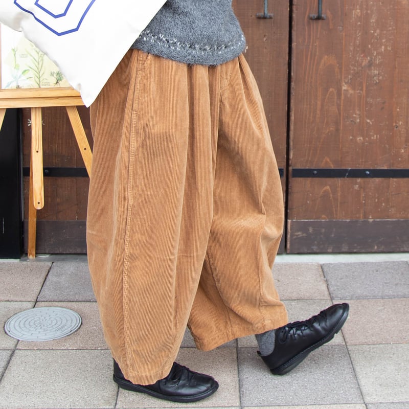 HARVESTY（ハーベスティ）A11716 太コーデュロイサーカスパンツ