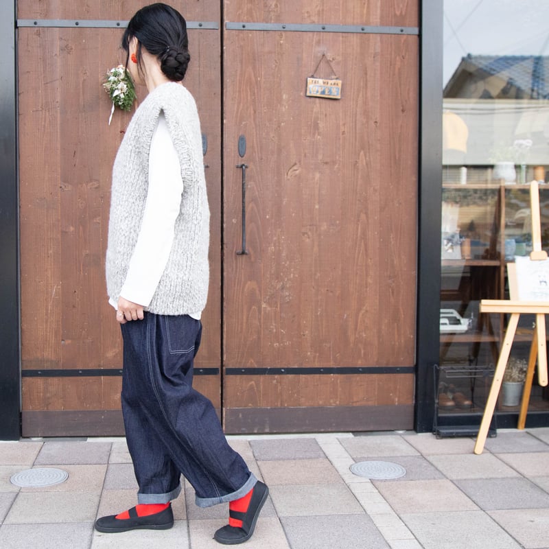 Antiquites（アンティークス）1000390 ペルーハンドニット Vネック